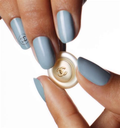 timeless Chanel nail designs